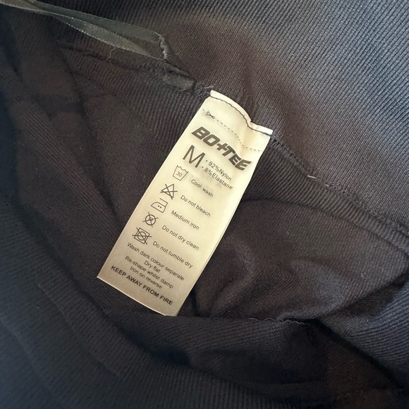 Bo & Tee Biker Shorts - Picture 5 of 8